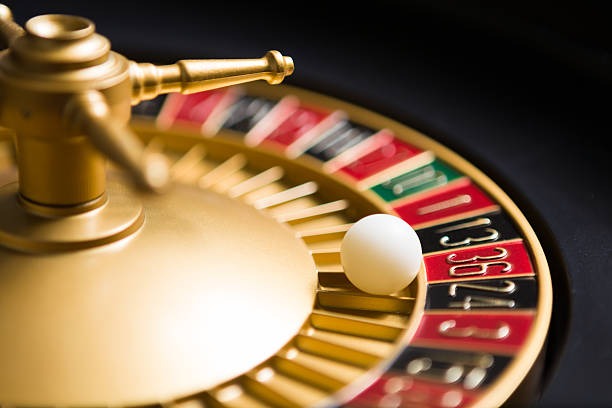 suaka999 platform interface showing slot games, live-dealer tables, and sportsbook sections integrated into one account